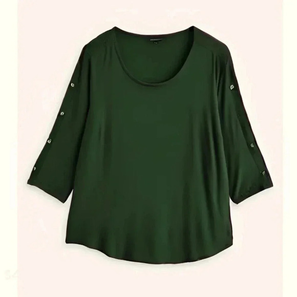 Fortune + Ivy Tops - Fortune and Ivy Dark Green knit Women's Top with Button Detail Size XL NWT